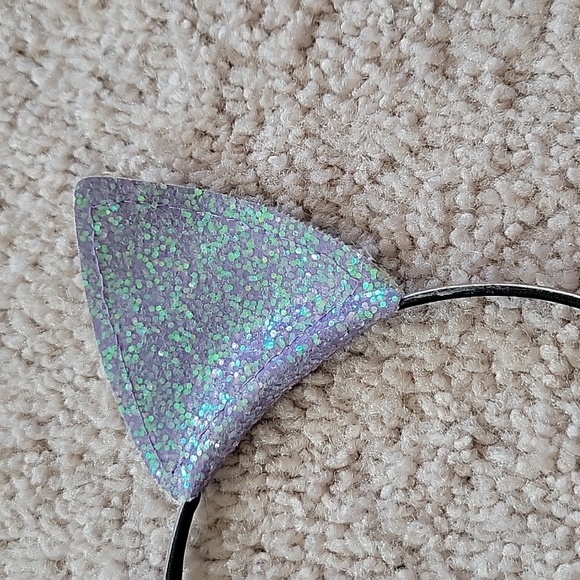 Cat ears - Picture 2 of 4